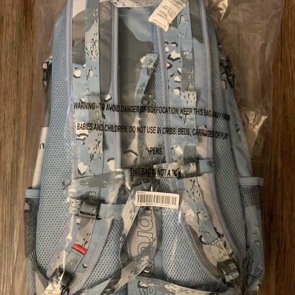 SOLD OUT!! NEW SS20 Supreme blue camo backpack - Picture 4 of 5